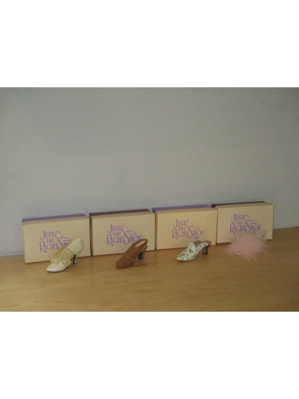 Just the Right Shoe Lot of 4 Different Touch of Lace Va Voom Autumn Tying Knot